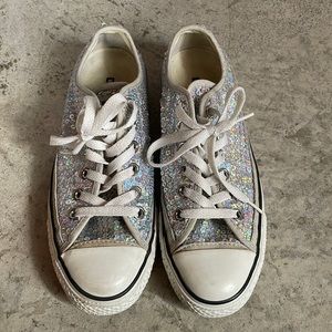 Multicolored Sequined Low-Top Converse Sneakers Women’s Size 7